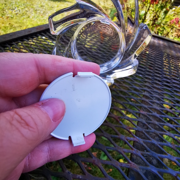 Small Clear Glass Sunburst Round Picture Frame - Picture 6 of 14